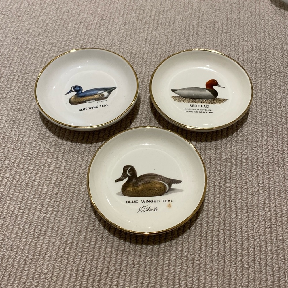 Ducks Unlimited, gold rim ashtrays set of 3. vintage 1970s,  80s.